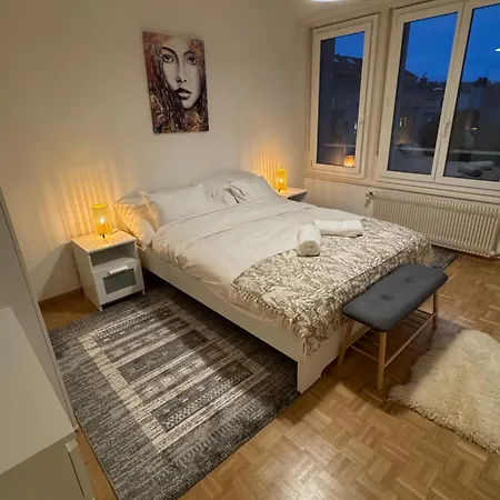 Amazing Location , Eauv-vives Appartement *